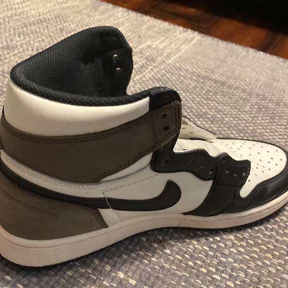 Air jordan 1 Retro High OG ‘Dark Mocha’ - Picture 2 of 8